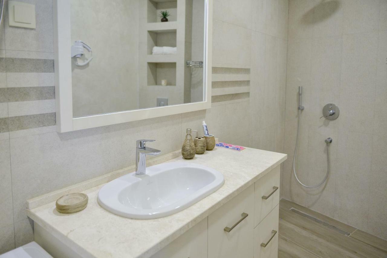 Brand New Apartments Sveti Stefan Dış mekan fotoğraf