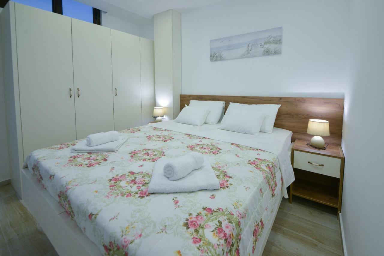 Brand New Apartments Sveti Stefan Dış mekan fotoğraf