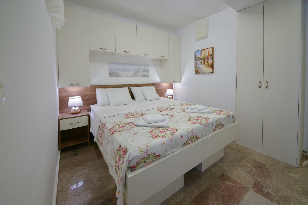 Brand New Apartments Sveti Stefan Dış mekan fotoğraf