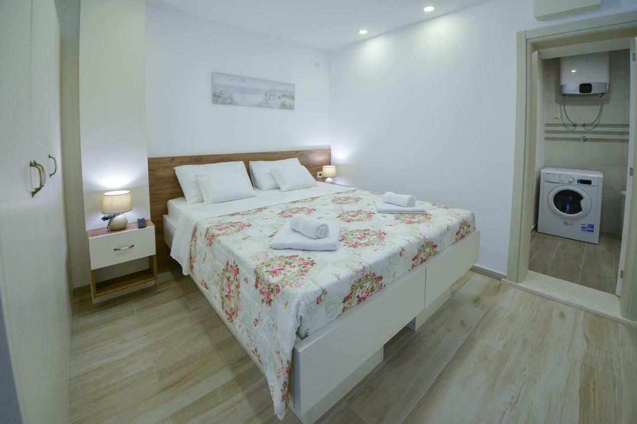 Brand New Apartments Sveti Stefan Dış mekan fotoğraf